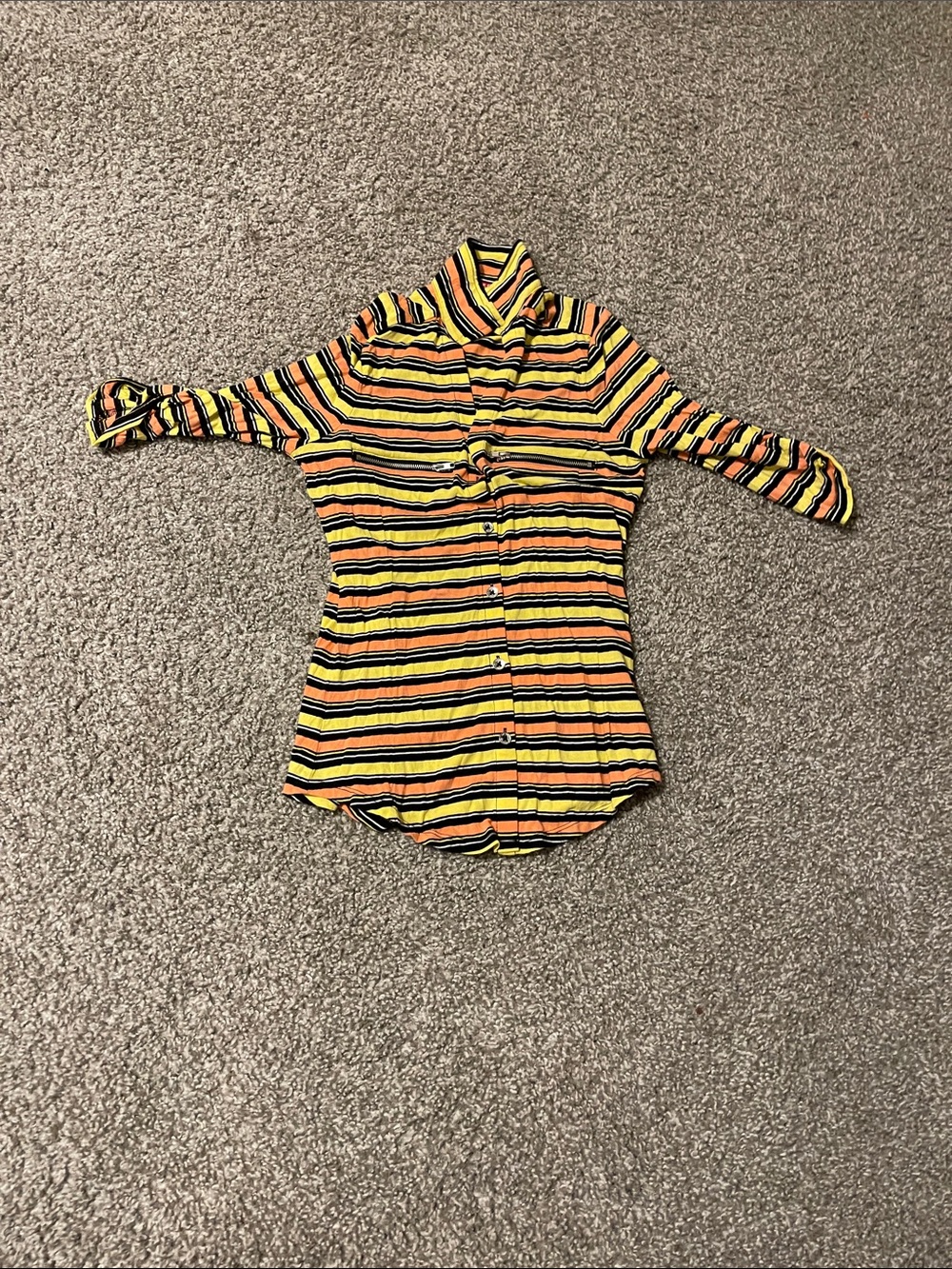 Guess xs quarter zip w prop zippers